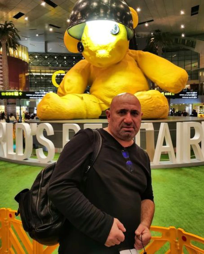 catalin scarlatescu in aeroport