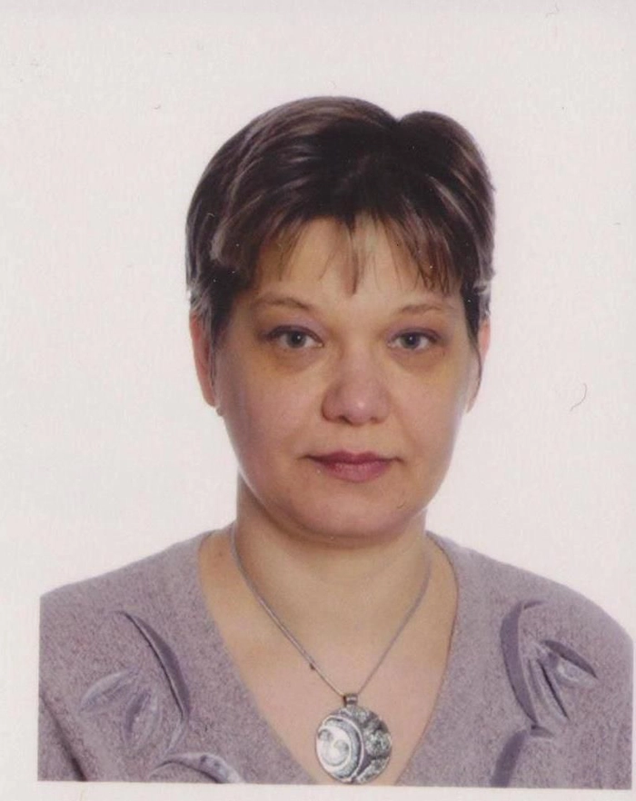  portret Mihaela Simion
