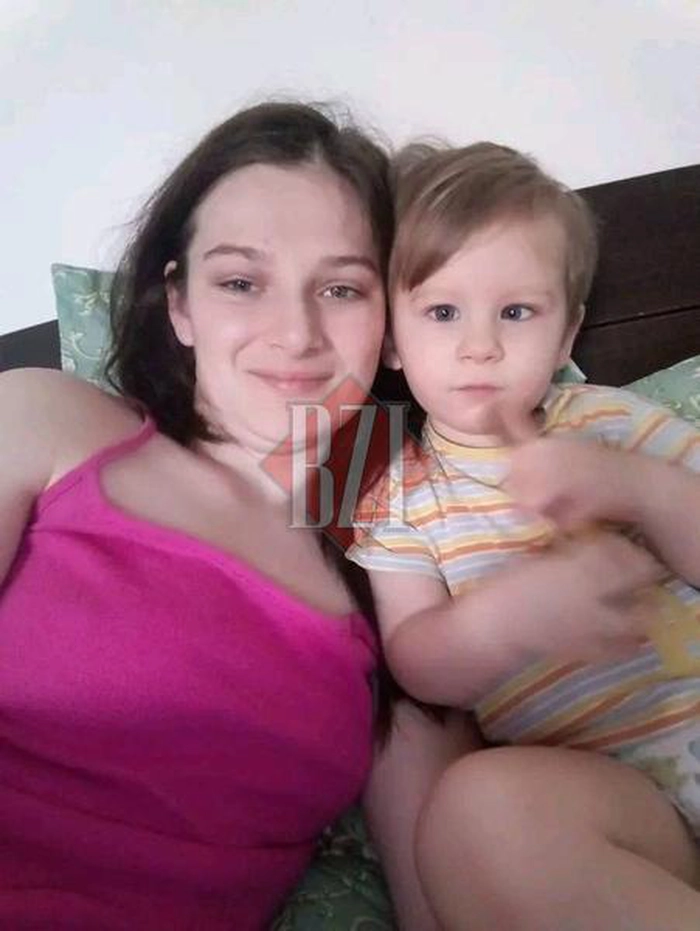 o imagine cu david Achiriloae si mama sa