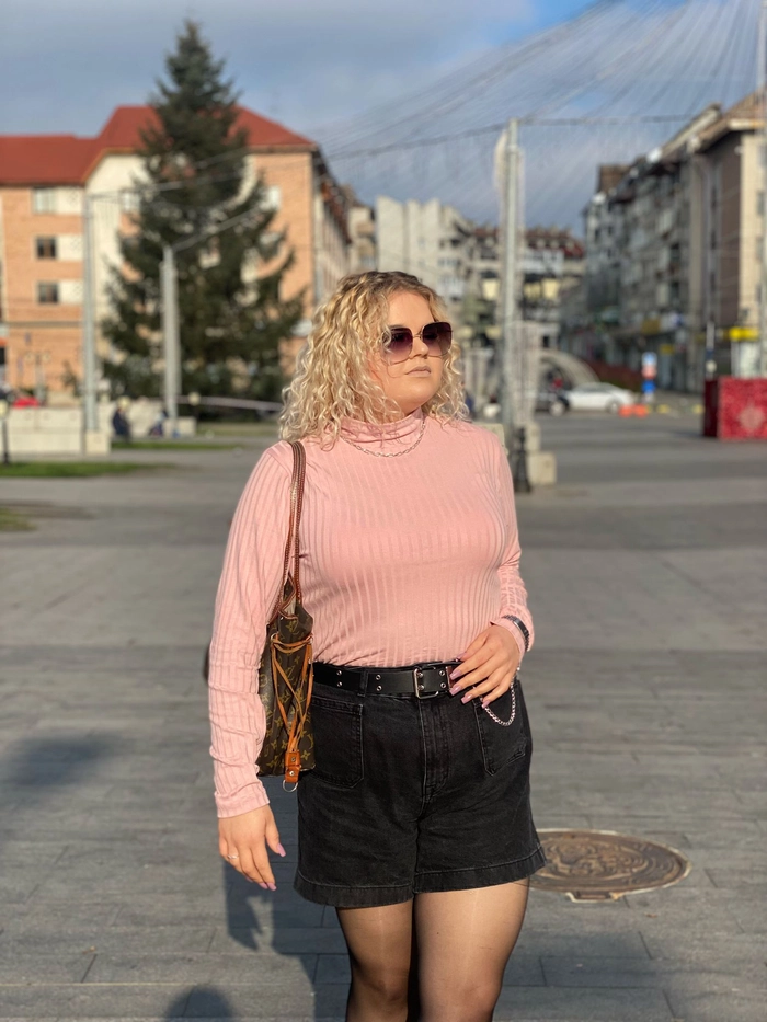 o imagine cu Adina Maria Dimitriu
