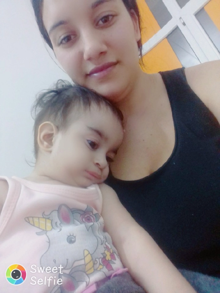 poză cu micuța Andreea Solomon