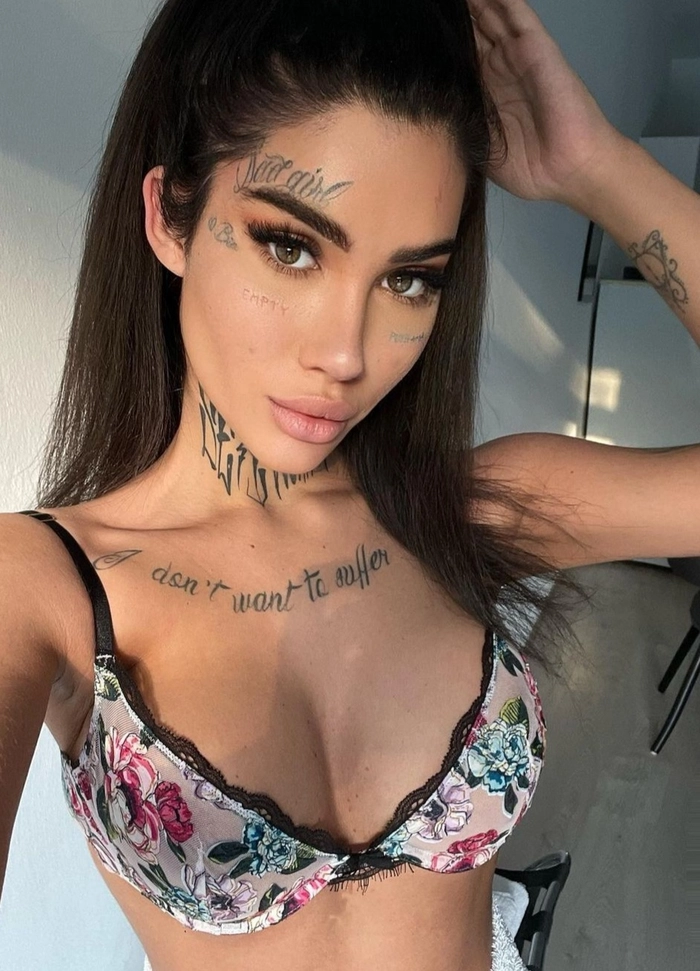 selfie bianca niculai machiata
