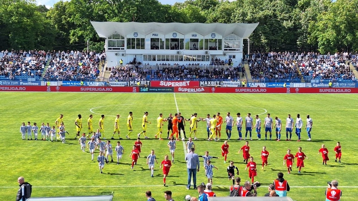 Meciul sezonului în Copou! Mii de oameni au venit la stadion să susțină Politehnica