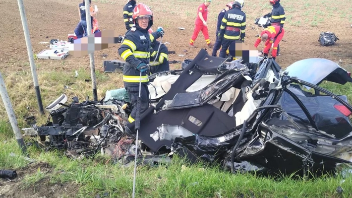 Tragedie pe Centura de Nord a Craiovei: Doi tineri și-au pierdut viața într-un accident devastator, o altă persoană grav rănită