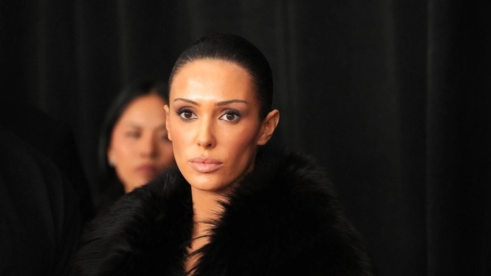 Bianca Censori a apărut într-o ipostază indecentă și a stârnit un nou val de controverse. Imagini fierbinți surprinse de trecători