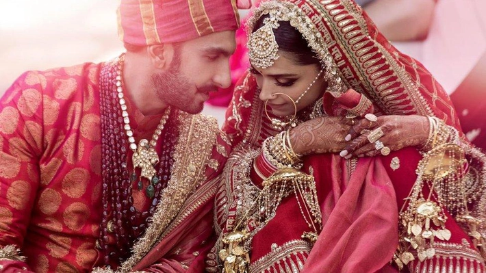 Au închis Wall Street-ul pentru nuntă! Un cuplu indian a transformat Manhattanul într-un spectacol Bollywood de milioane