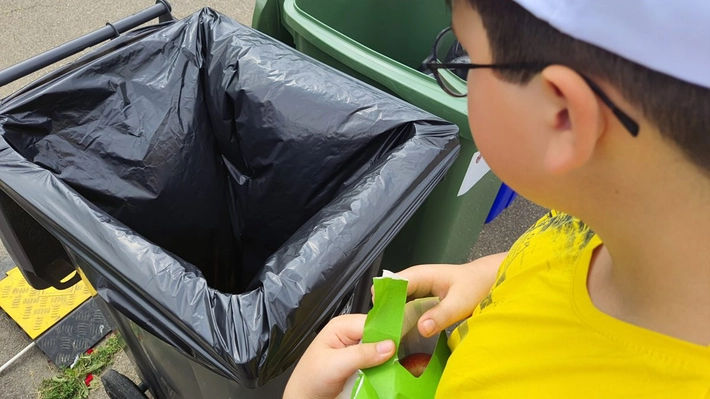 Avem misiunea să reciclăm deșeurile selectiv! Colectarea separată începe de acasă!
