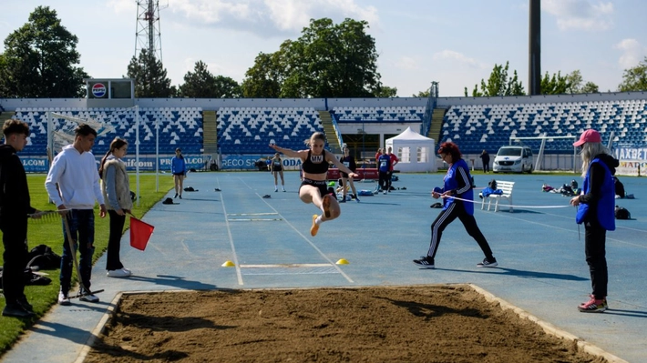 Iașul câștigă locul I la Olimpiada Națională a Sportului Școlar la Tetratlon Atletic- nivel gimnazial, fete