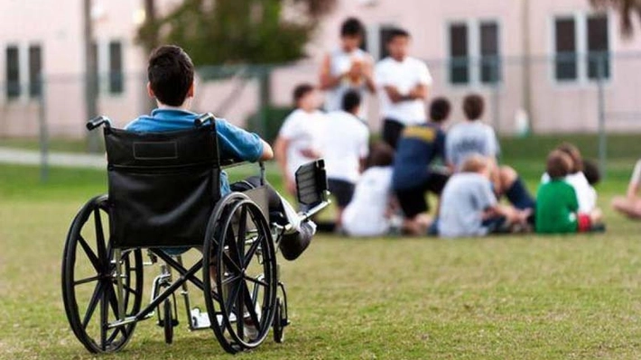 Persoanele cu dizabilități de vedere și auz vor beneficia de un sistem național de accesibilizare implementat de ANPIS