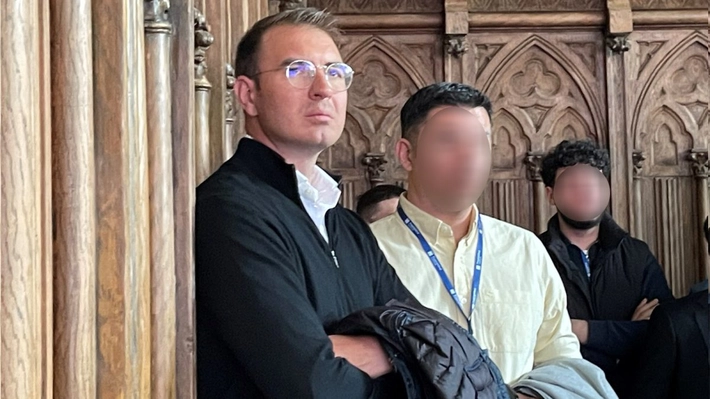 Afaceristul conectat la banii comunelor ieșene a prins un contract de sute de mii de lei, în mai puțin de 24 de ore, cu Primăria Voinești! Dragoș Samoilă, încasări de 5,21 milioane de lei, în 5 luni