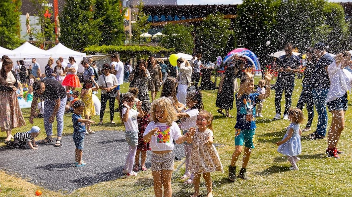 Evenimente și atracții pentru copiii de toate vârstele, la Palas: Street Food Festival, Kiddo Play Academy, dar și trambulina sau caruselul