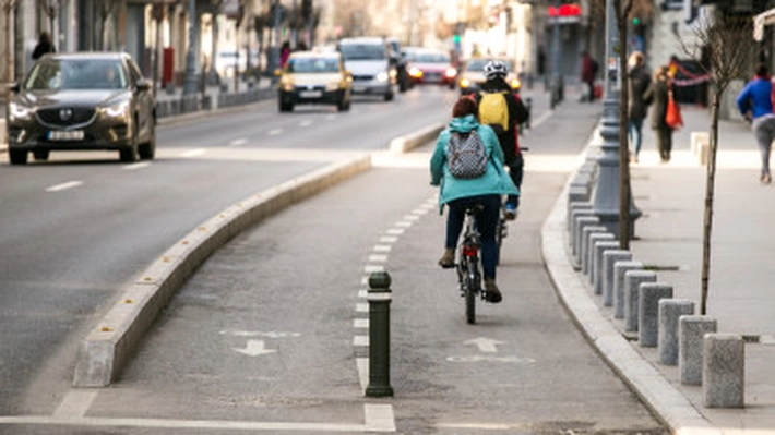 Primarul Ioan Alexa va plăti peste 2 milioane de lei pentru amenajarea pistelor de biciclete din Podu Iloaiei! Ce firmă va semna contractul