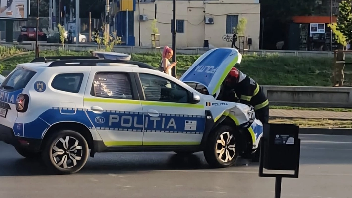O autospecială de poliție a fost implicată într-un accident rutier în municipiul Iași