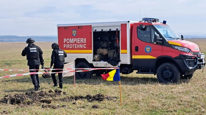 Misiune pirotehnică desfășurată de pompieri în satul Sârca, comuna Bălțați