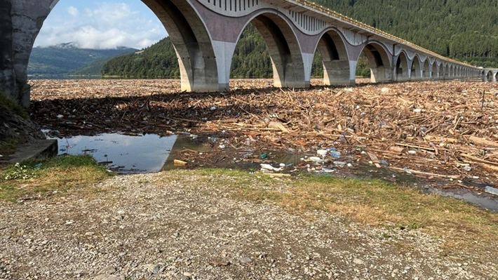 Imagini de la baza viaductului de la Poiana Largului după inundații! O dovadă zdrobitoare a realității