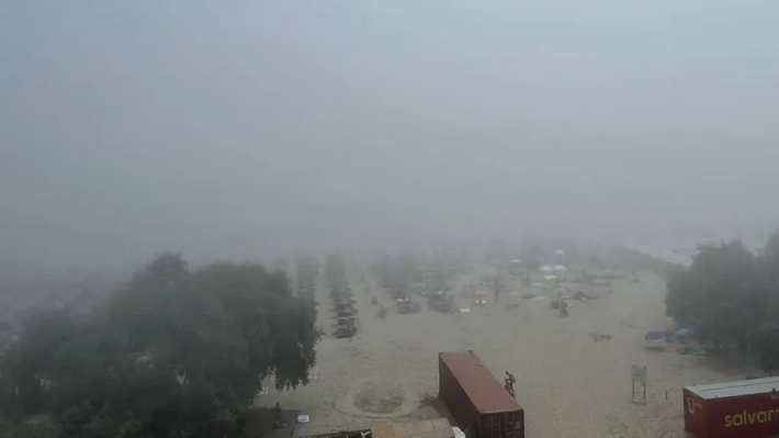 Stațiuni celebre de la mare, învăluite de o ceață groasă. Ce spun meteorologii