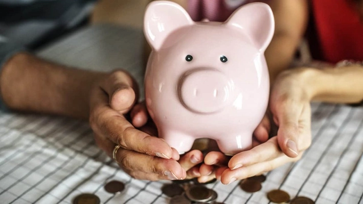Economiile românilor sunt în pericol! Ce trebuie să facă de urgență toți cetățenii