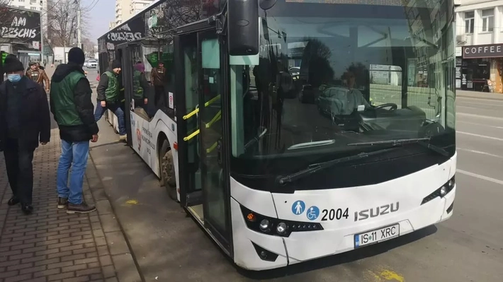 Atenție, ieșeni! Traseul 54 are un nou orar! Autobuzul ajunge acum și în satul Cuza Vodă