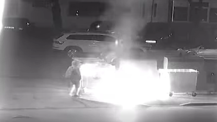 Situație extrem de îngrijorătoare în municipiul Iași! În mai puțin de 24 de ore, un bărbat a incendiat nu mai puțin de 4 puncte gospodărești din oraș