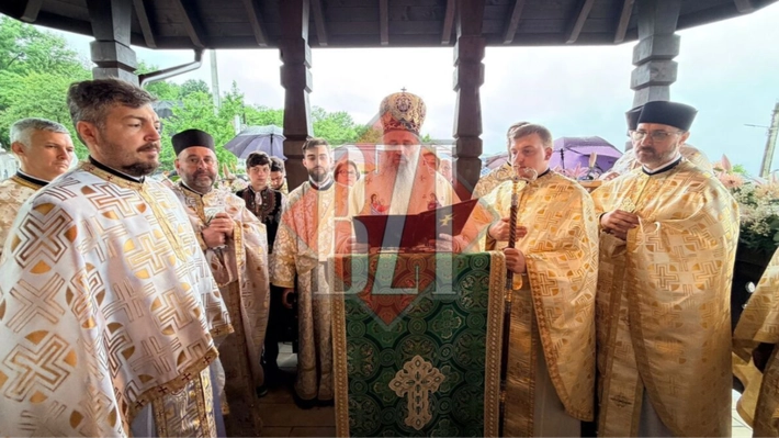 Biserica „Sfântul Ierarh Nicolae” din Chiperești a fost sfințită de IPS Teofan, mitropolitul Moldovei și Bucovinei