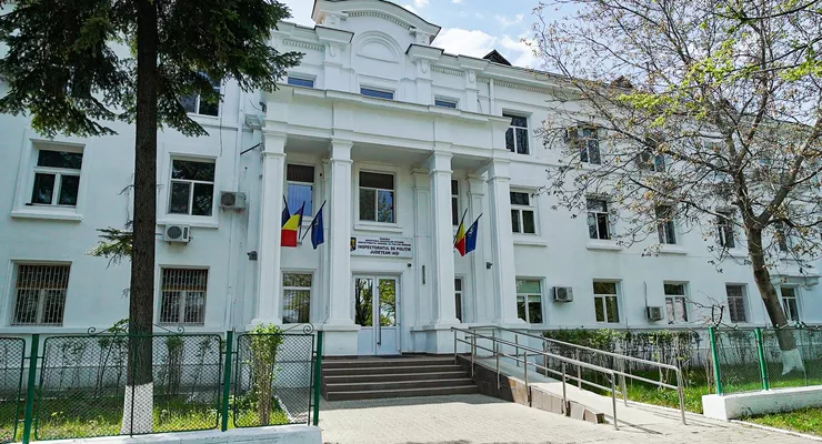 Reacții dure după dispariția copilului plecat dintr-un centru din Iași. Autoritățile sunt acuzate că fac diferențe și trimit mesaje RO-alert doar pentru VIP Așa e când unii părinți nu sunt cineva 8211 FOTO