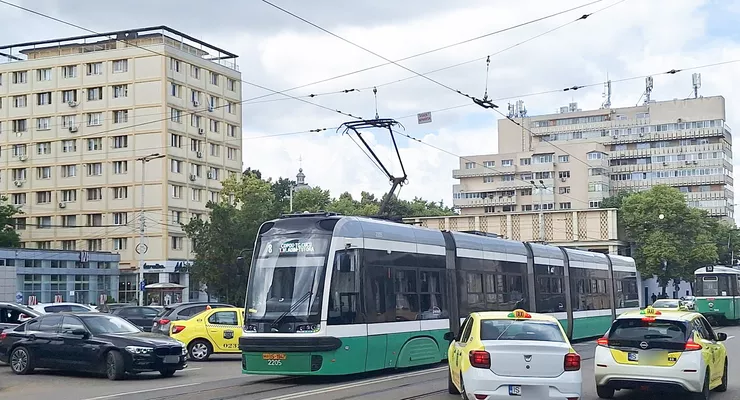 Situație fără precedent la CTP Vatmanii preconizează că tramvaiele noi vor fi o raritate pe străzile din Iași. Modelele de 2 milioane de euro stau defecte în depou Prăjești instalația când treci pe aici 8211 FOTOVIDEO
