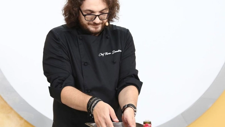 chef Florin Dumitrescu în bucătărie