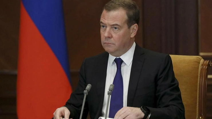 Dmitri Medvedev avertisment asupra intenţiilor SUA, fostul presedinte al Rusiei