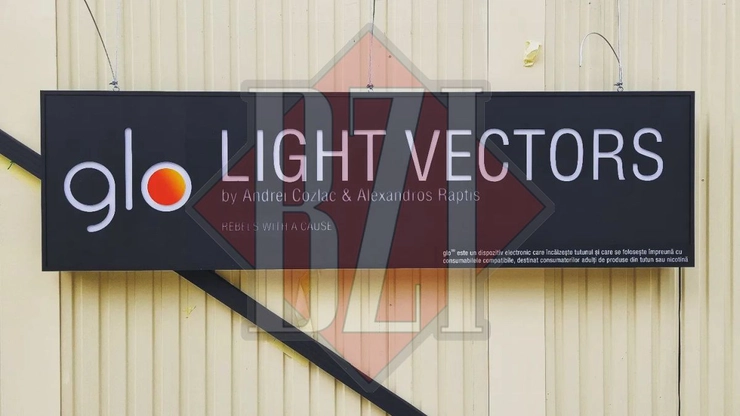 o poză cu „Light Vectors”