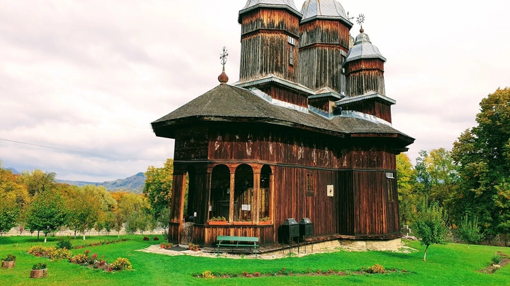 Manastirea Poiana Mărului