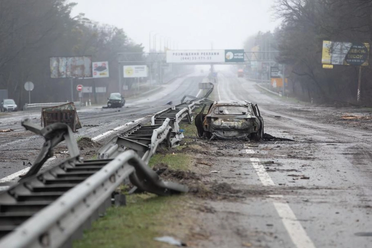 acuzaţiile de genocid de lângă Kiev, autostrada abandonata dupa invazia armatei Rusiei in Ucraina