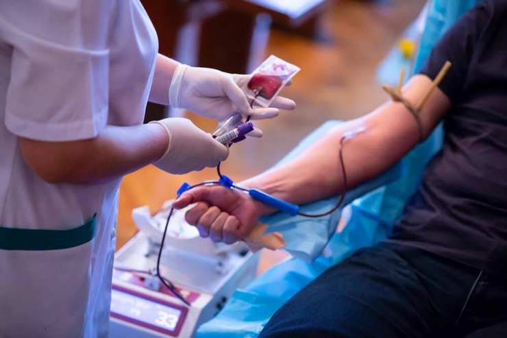 La Iași donarea de sânge nu este încurajată, din acest motiv viața a sute de oameni care sunt internați este în și mai mare pericol