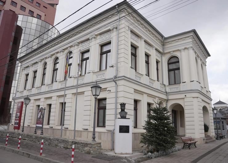 muzeul municipal regina maria iasi