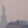 Guvernatorul New York-ului îi îndeamnă pe locuitori să stea în casă pe fondul fumului provocat de incendiile din Canada 8211 VIDEO
