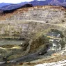 Roșia Montană Gold Corporation a cerut României să îi prelungească cu 5 ani durata licenței. Compania canadiană a denunțat controale abuzive ale ANAF