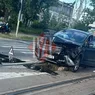 Accident rutier în municipiul Iași Un șofer a pierdut controlul volanului a derapat și a intrat într-o stație de tramvai 8211 EXCLUSIV FOTO
