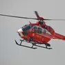 Un tânăr de 25 de ani a fost adus cu elicopterul SMURD la Iași după ce a fost înțepat de o albină și a intrat în șoc anafilactic